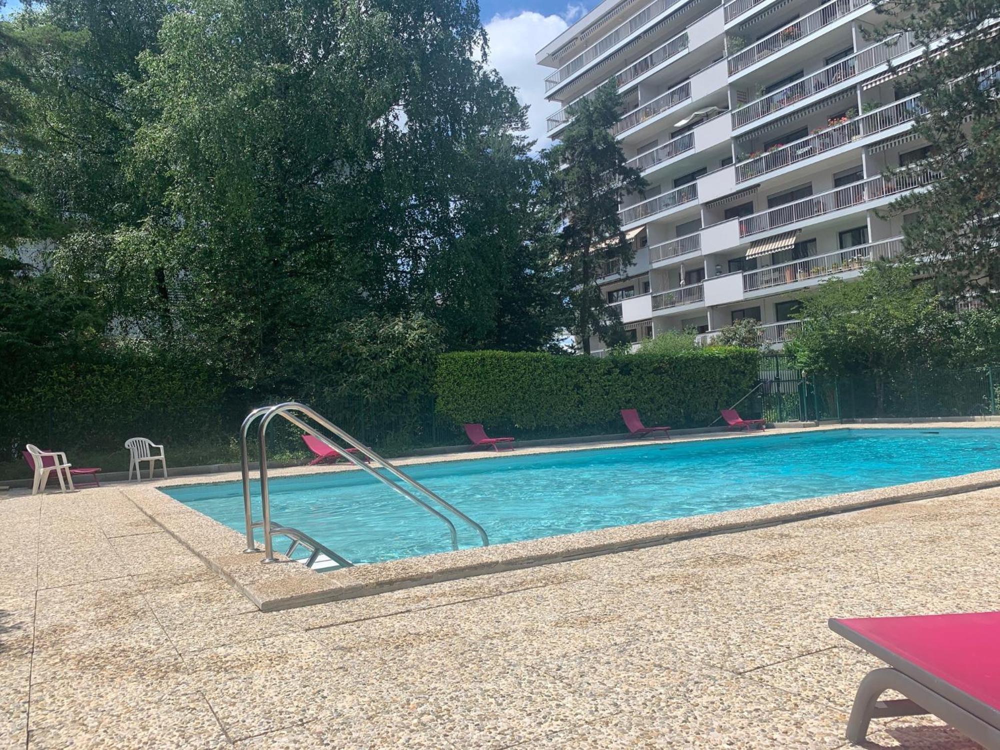 Kusmi Love Piscine Proche Du Lac Annecy Esterno foto